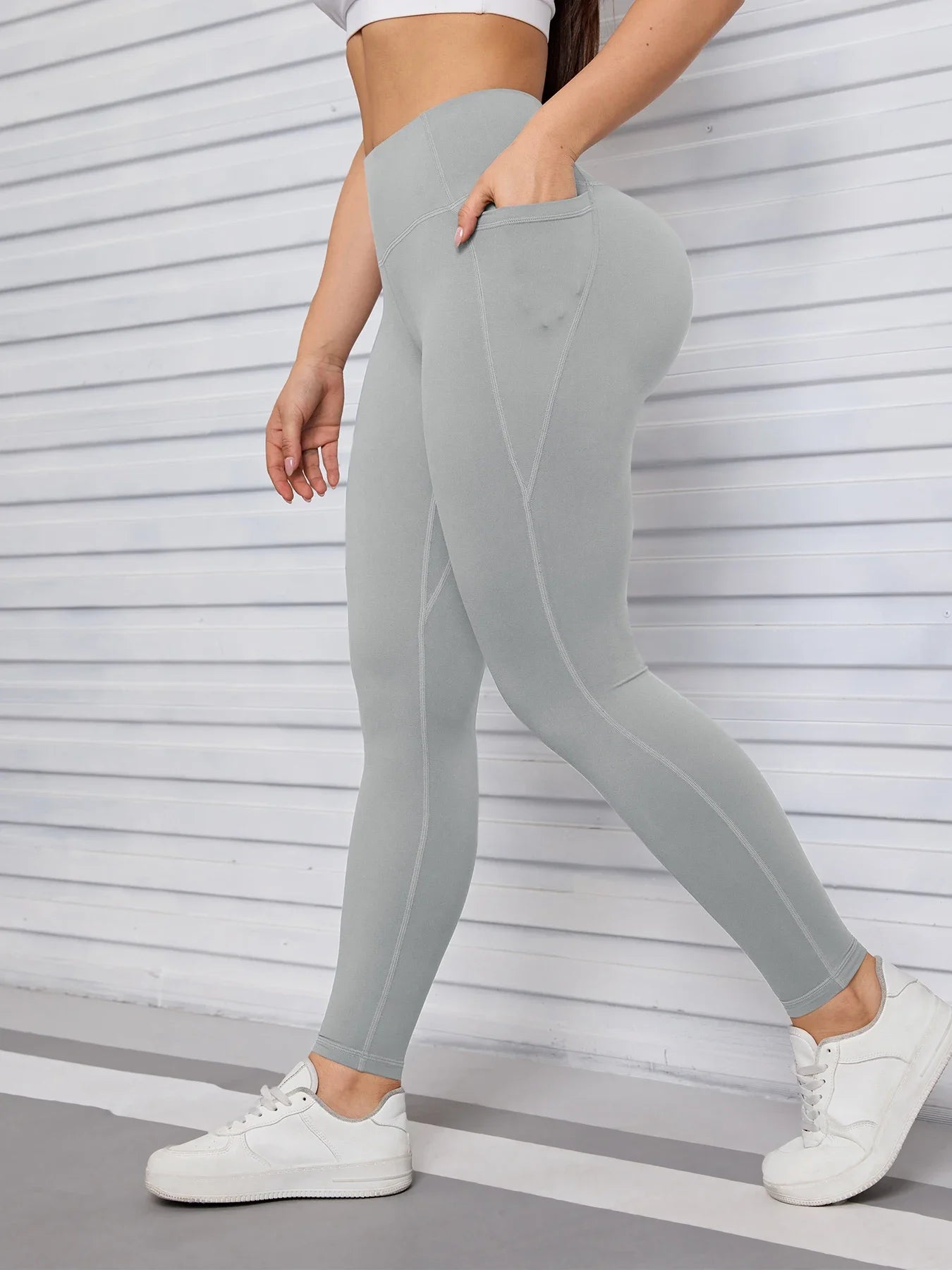 green high-waist yoga leggings with side phone pockets – Murps