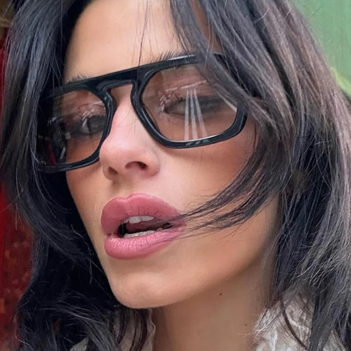 Murps AeroSquare retro pilot sunglasses in black frame with black gray lenses