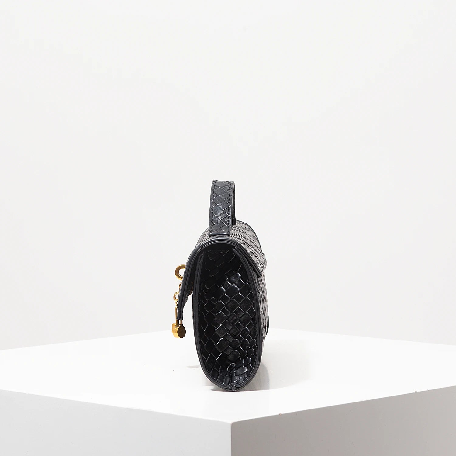 Murps Woven Baguette Top-Handle Clutch – Wine Red, Gold Turn-Lock