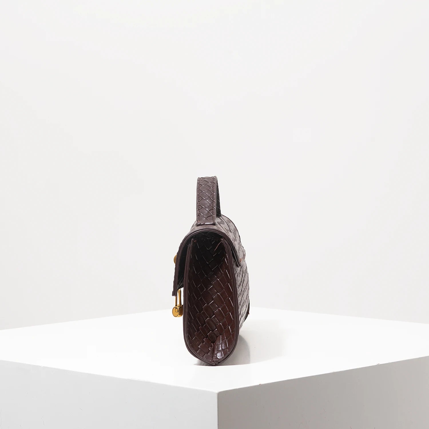 Murps Woven Baguette Top-Handle Clutch – Wine Red, Gold Turn-Lock