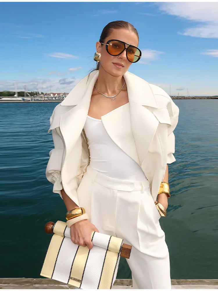 Cropped Wide-Lapel Jacket – Double-Breasted, Boxy Fit