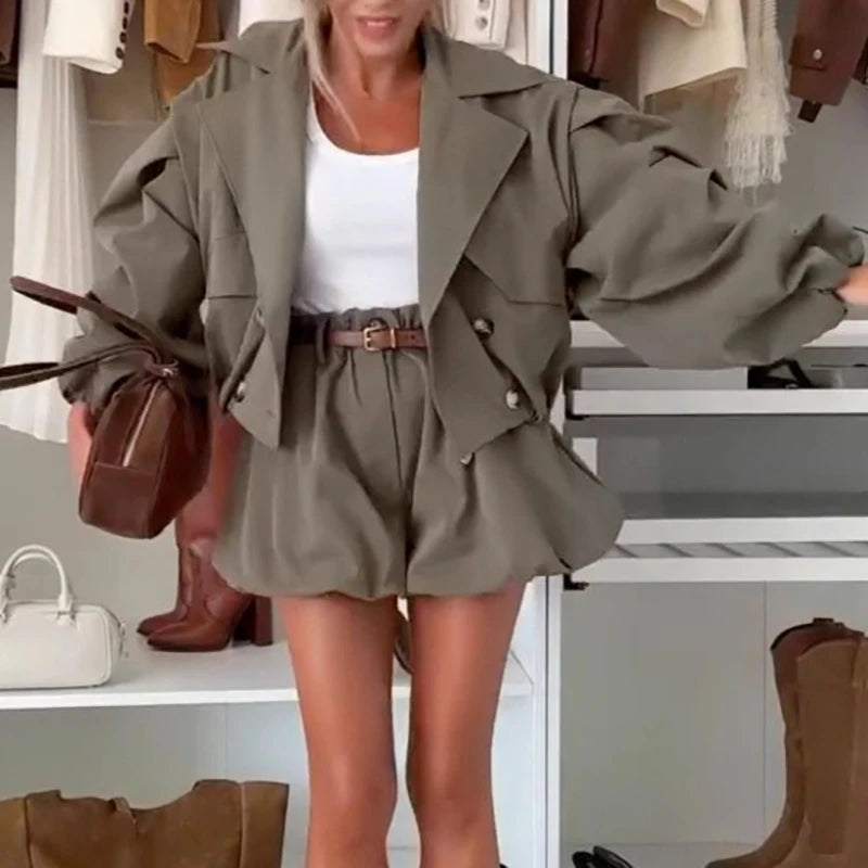 Oversized Blazer & Paperbag Shorts Set – Double-Breasted, Relaxed