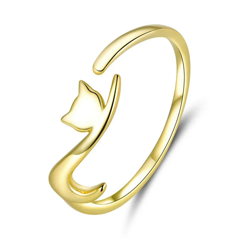 Dainty adjustable cat ring in 925 sterling silver on hand