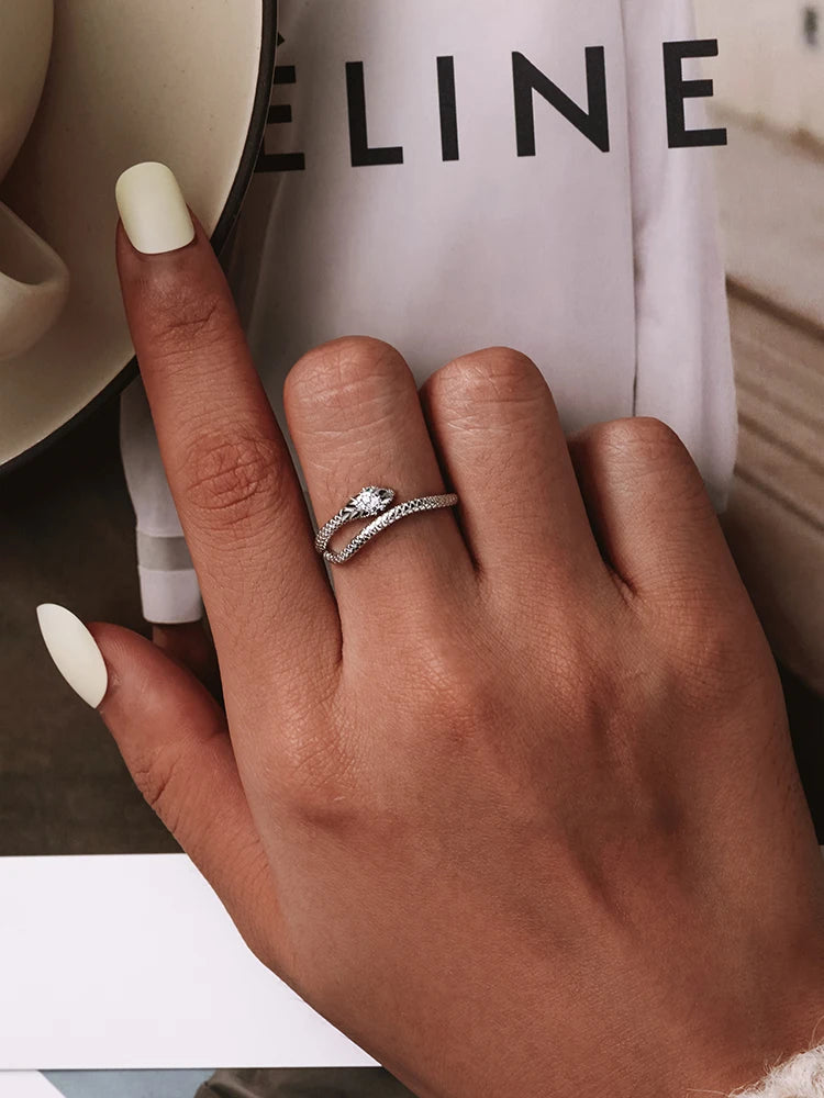 Murps 925 Sterling Silver Snake Ring – Platinum Plated, Green Zircon