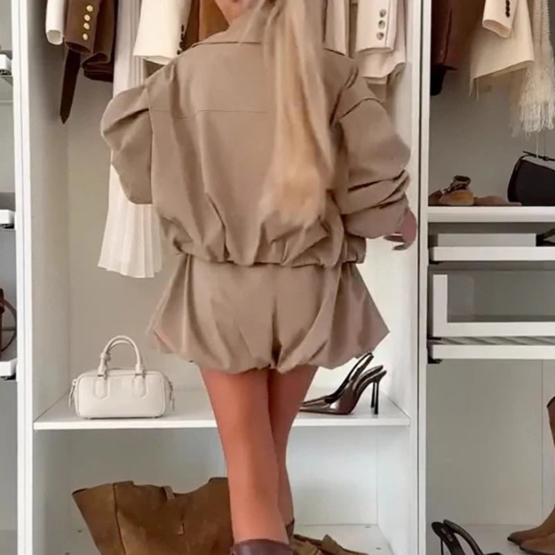 Oversized Blazer & Paperbag Shorts Set – Double-Breasted, Relaxed