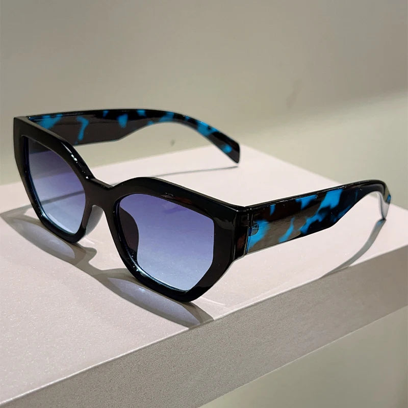 Oversized Cat-Eye Sunglasses for Women | UV400 Gradient Lenses & Glossy Frame